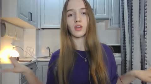  LESLIE   online show from October 2, 7:19 pm