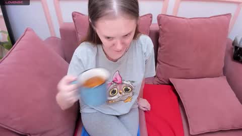 Lexi online show from October 20, 6:38 am