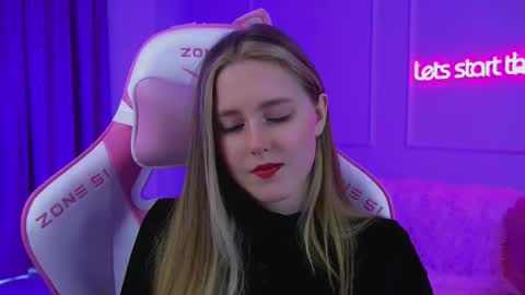 Lexi online show from February 19, 7:08 am