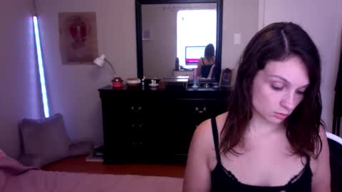 lexwyoex online show from November 30, 7:51 pm