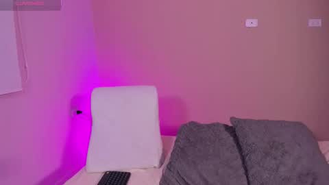 Leyla online show from December 15, 10:59 pm