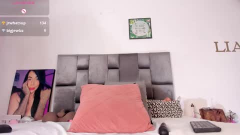 Lia Jhonson online show from January 15, 12:44 pm