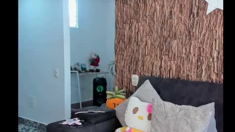 lia_rip01 online show from October 30, 7:59 pm