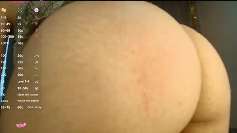 Snapshot of liaowen1 chatting on October 9, 4:11 pm LIA online show from October 9, 4:11 pm