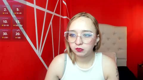Lia Roberts online show from December 14, 12:12 pm