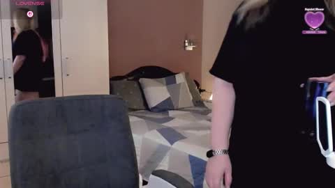 Libby online show from October 27, 10:00 am