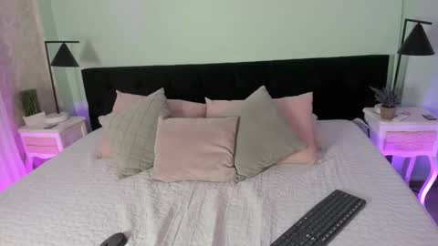 Snapshot of liily_foox chatting on October 21, 8:35 pm lily online show from October 21, 8:35 pm