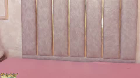 lila bailey  online show from November 7, 8:36 pm