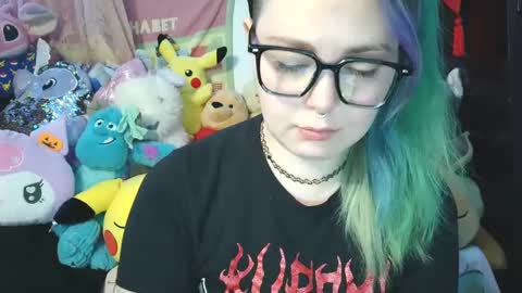 Snapshot of lilemmy1999 chatting on December 11, 4:52 pm emily ryanson online show from December 11, 4:52 pm