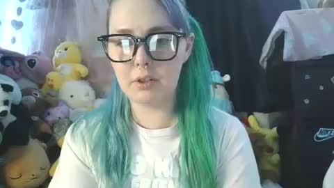 Snapshot of lilemmy1999 chatting on September 15, 11:23 pm emily ryanson online show from September 15, 11:23 pm