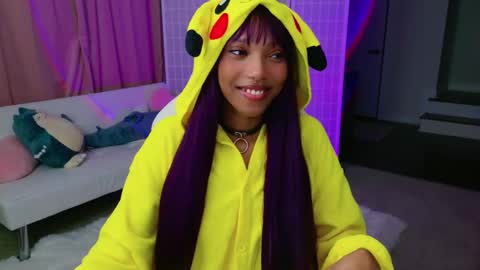 Snapshot of lileviemarie chatting on March 3, 2:22 am evie online show from March 3, 2:22 am