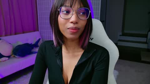 Snapshot of lileviemarie chatting on February 5, 2:51 am evie online show from February 5, 2:51 am