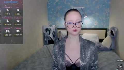 Nika and Lori online show from March 1, 3:27 pm