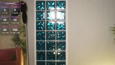 Lili online show from December 10, 9:44 am