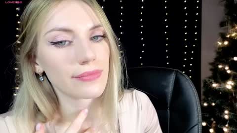 Anna online show from January 4, 3:49 pm