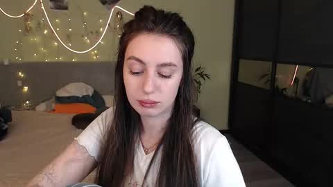 Lilu online show from November 27, 1:19 am