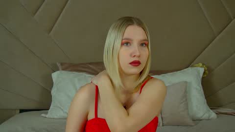 LiliLinn online show from January 22, 4:34 am