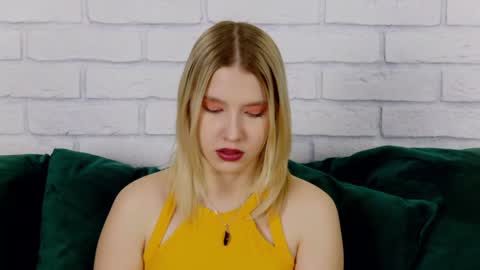 LiliLinn online show from January 21, 4:43 am