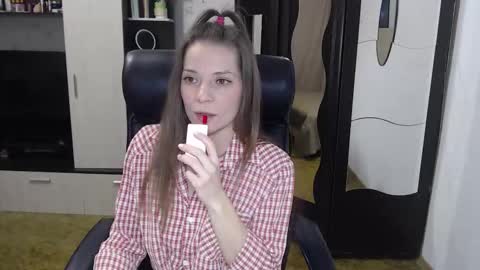 lilith small21 online show from January 18, 9:16 am