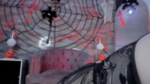 lilithcb_ online show from November 1, 8:57 pm