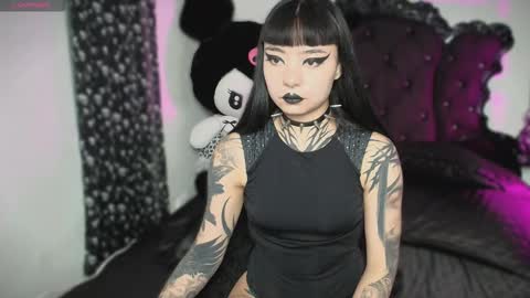 Snapshot of lilithmoon666 chatting on October 29, 10:23 pm   online show from October 29, 10:23 pm