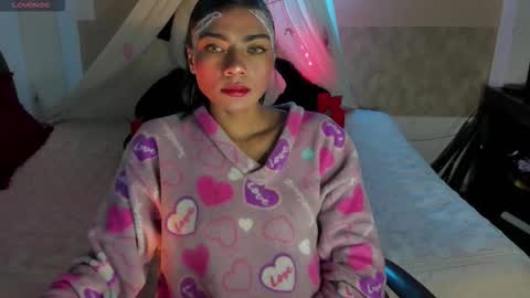 lilithsabeth online show from November 4, 8:30 am