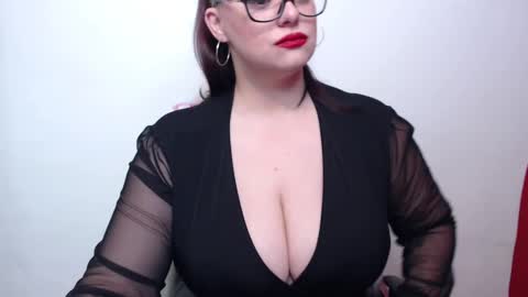 Snapshot of lilithserendipity chatting on January 20, 3:04 am LILITHSERENDIPITY online show from January 20, 3:04 am