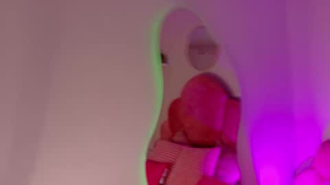 L I L I T H  online show from September 15, 12:02 pm