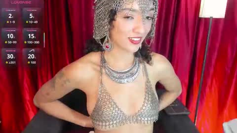 Snapshot of lilithsteinberg chatting on October 23, 7:42 pm jessi 3 online show from October 23, 7:42 pm