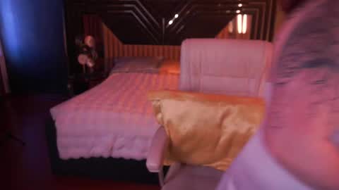 Liliya online show from December 16, 7:36 am