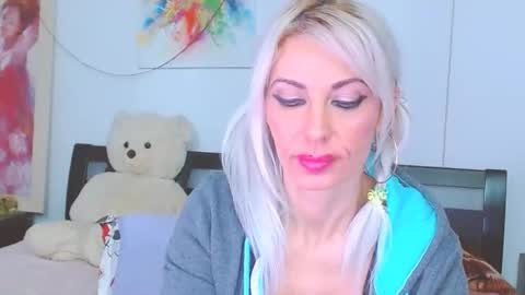 Lara online show from February 26, 4:55 am