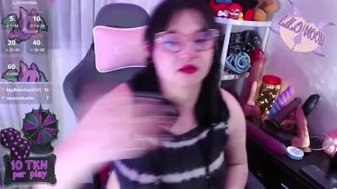 Lilo  online show from November 14, 3:34 pm