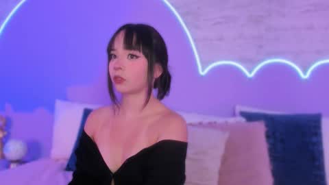 Lilou online show from January 7, 5:49 pm