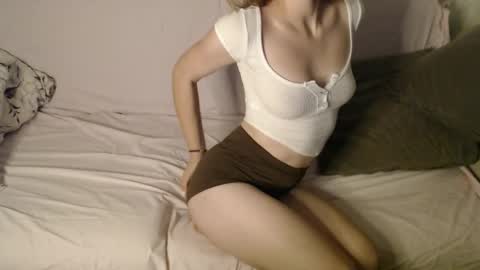 liltightbabe online show from October 12, 9:39 pm