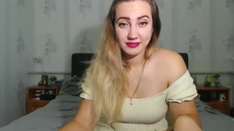 lilu_cute25 online show from November 11, 10:07 pm