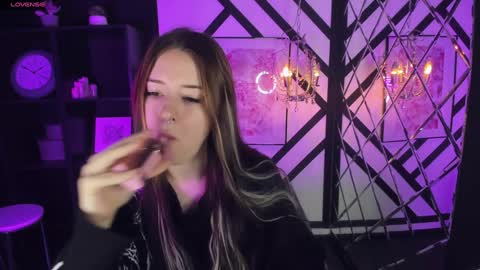 Lily online show from January 23, 7:32 am