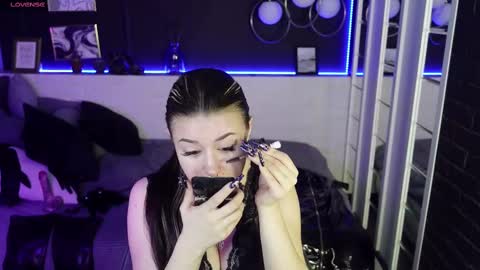 Lily online show from February 20, 7:34 am