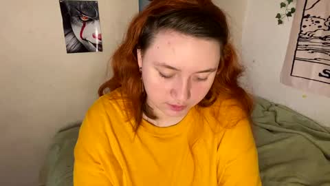 Snapshot of lily_shamy chatting on December 17, 11:49 am Alice online show from December 17, 11:49 am