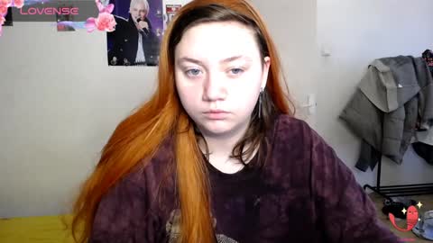 Snapshot of lily_shamy chatting on January 22, 11:12 am Alice online show from January 22, 11:12 am