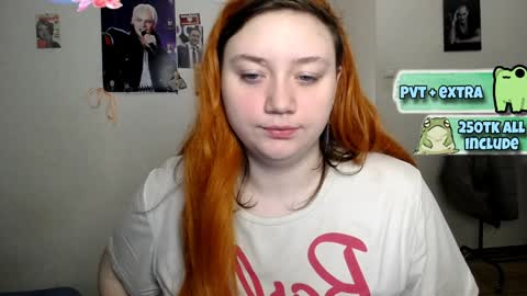 Snapshot of lily_shamy chatting on January 30, 3:29 pm Alice online show from January 30, 3:29 pm