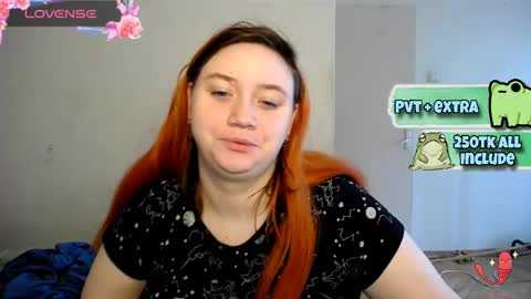 Snapshot of lily_shamy chatting on March 2, 9:10 am Alice online show from March 2, 9:10 am