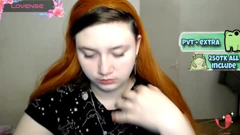 Snapshot of lily_shamy chatting on February 27, 6:09 pm Alice online show from February 27, 6:09 pm