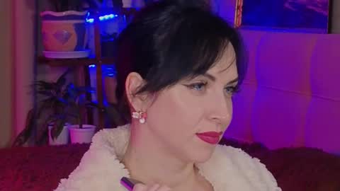 Lily online show from November 24, 6:21 pm