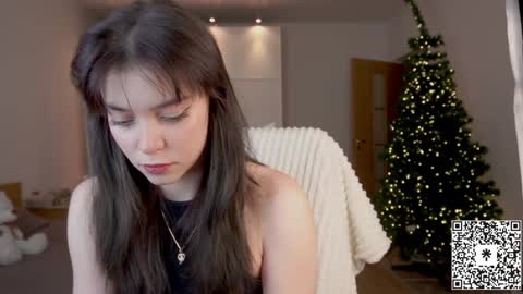 Snapshot of lilyewing_ chatting on December 16, 3:43 pm Lily   online show from December 16, 3:43 pm