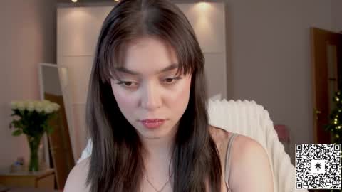 Snapshot of lilyewing_ chatting on December 14, 2:31 pm Lily   online show from December 14, 2:31 pm