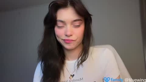 Snapshot of lilyewing_ chatting on January 29, 5:35 pm Lily   online show from January 29, 5:35 pm