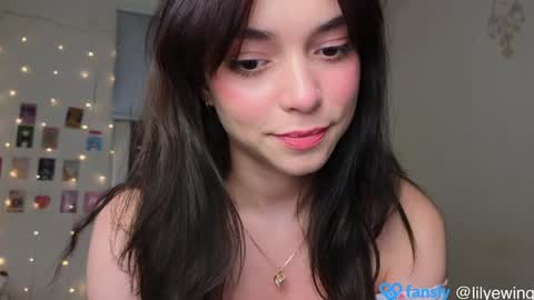 Snapshot of lilyewing_ chatting on January 31, 7:08 pm Lily   online show from January 31, 7:08 pm