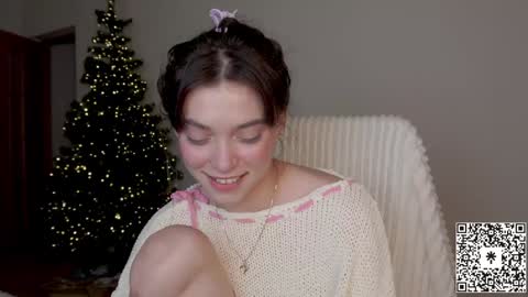 Snapshot of lilyewing_ chatting on December 24, 3:47 pm Lily   online show from December 24, 3:47 pm