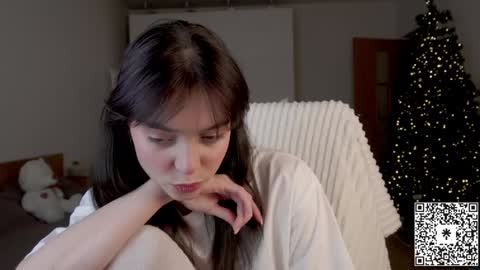 Snapshot of lilyewing_ chatting on December 19, 5:29 pm Lily   online show from December 19, 5:29 pm