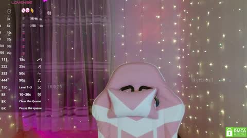 Snapshot of lilyrose1_ chatting on September 16, 5:32 pm You can call me Li ... online show from September 16, 5:32 pm